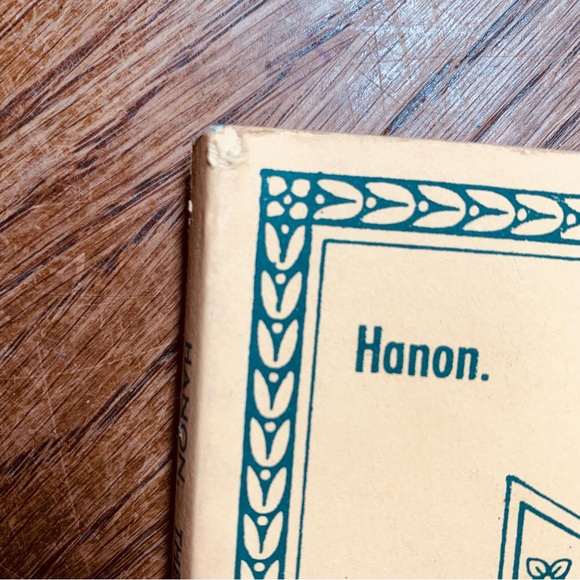 Piano music book finger exercises - Picture 4 of 7